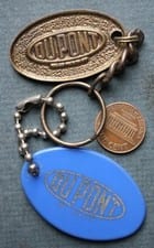VINTAGE DuPont Zytel Teamwork & Productivity 2 (TWO!) keychain set SCARCE ---